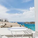 Super Paradise Suites