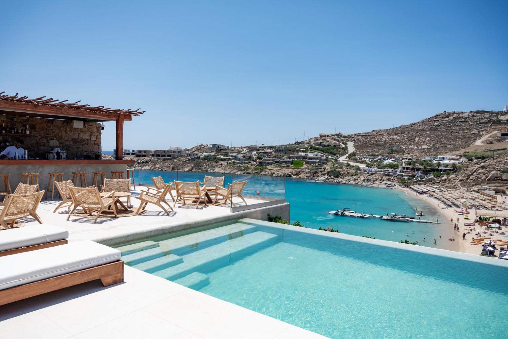 Super Paradise Suites Hotel 2*